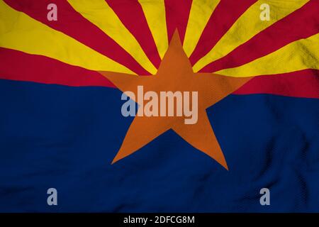 Primo piano di un fotogramma intero su una bandiera ondulata dell'Arizona (USA) nel rendering 3D. Foto Stock