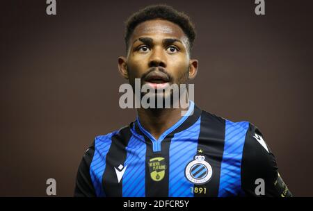 Mouscron, Belgio. 28 Nov 2020. Emmanuel Bonaventure Dennis del Club ha raffigurato durante la partita della Jupiler Pro League tra Royal Excel Mouscron e Club Brugge KV, sabato 28 novembre 2020 a Mouscron, il giorno 14 della prima divisione della 'Jupiler Pro League' del campionato di calcio belga. BELGA PHOTO VIRGINIE LEFOUR Credit: Pro Shots/Alamy Live News Foto Stock