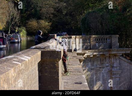 Autunno in vasca da bagno Foto Stock