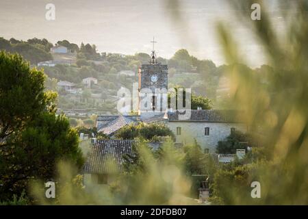 Via del villaggio Goult, Provenza, Francia, Europa. Foto Stock