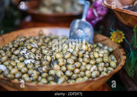 Mercato di strada nel Sault, Provenza, Francia, Europa Foto Stock