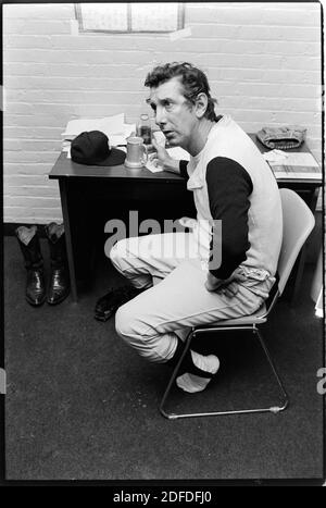 New York Yankees manager Billy Martin, right, joins Phil Rizzuto's wife,  Cora, during Phil Rizzuto Day ceremonies at Yankee stadium, New York City,  August 4, 1985. (AP Photo Stock Photo - Alamy