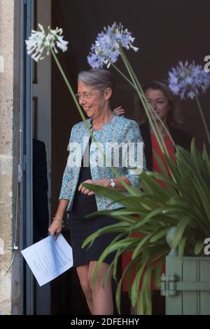 L'ex ministro francese dell'ambiente Elisabeth Borne arriva per la consegna presso il Ministero della transizione ecologica e della solidarietà all'Hotel de Roquelaure di Parigi, Francia, il 7 luglio 2020. Foto di Julie Sebadelha/ABACAPRESS.COM Foto Stock