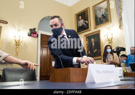 Adam D. DeMarco, Major District of Columbia National Guard, testimonia durante l'audizione della House Natural Resources Committee su "Unresponded Questions about the US Park Police's June 1 Attack on Peaceful Disponers at Lafayette Square" di martedì 28 luglio 2020. Foto di Bill Clark/Pool/ABACAPRESS.COM Foto Stock