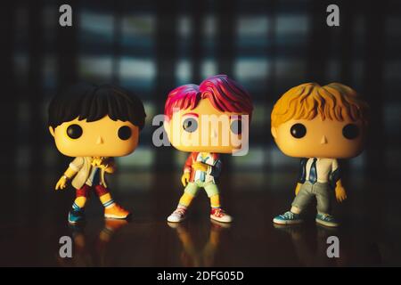 Gangnam, Corea del Sud - 01 marzo 2020. Figurine di carattere BTS alla casa di BTS Pop Up Store Foto Stock