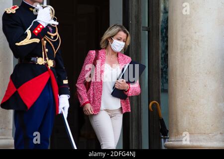 Il ministro francese della transizione ecologica Barbara Pompili lascia il palazzo Elysee dopo la riunione settimanale del gabinetto, il 3 settembre 2020 a Parigi. Foto di Raphael Lafargue/ABACAPRESS.COM Foto Stock