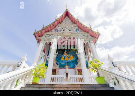Templi buddisti thailandesi nella provincia di Phetchaburi in Thailandia Foto Stock
