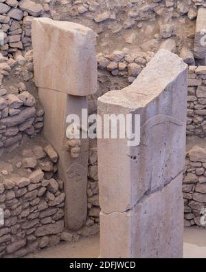 Gobekli Tepe è un sito archeologico situato in cima a una dorsale montana nella regione sud-orientale dell'Anatolia in Turchia. Foto Stock