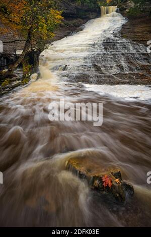 Ridendo cascate Whitefish nella PARTE SUPERIORE del Michigan Foto Stock