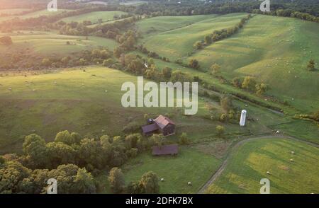 Fotografia aerea di una fattoria rurale a Leesburg, Loudoun County, Virginia. Foto Stock