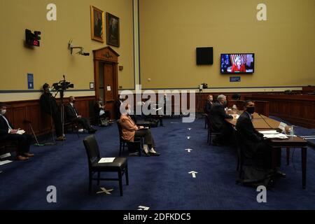 La Rep. Carolyn Maloney (D-NY) parla durante l'audizione condotta dal Comitato della Camera per la supervisione e la riforma per discutere il ruolo del Servizio delle Entrate interne durante la pandemia del 7 ottobre 2020 a Washington, DC, USA. Foto di toni L. Sandys/piscina/ABACAPRESS.COM Foto Stock