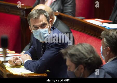 Olivier Veran partecipa a una sessione di interrogazioni rivolte al governo in occasione dell'Assemblea nazionale francese tenutasi a Parigi il 13 ottobre 2020. Foto di ELIOT BLONDT/ABACAPRESS.COM Foto Stock