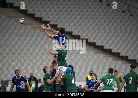 Illustrazione Stade de France è vuoto : il capitano francese Charles Olivion durante la partita dei sei Paesi del torneo di rugby Union tra Francia e Irlanda allo stade de France, a Saint Denis, alla periferia di Parigi, il 31 ottobre 2020. Foto di ELIOT BLONDT/ABACAPRESS.COM Foto Stock