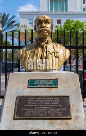 Maximo Bust di Maximo Gomez a Domino Park, Calle 8, Miami, Florida, USA Foto Stock