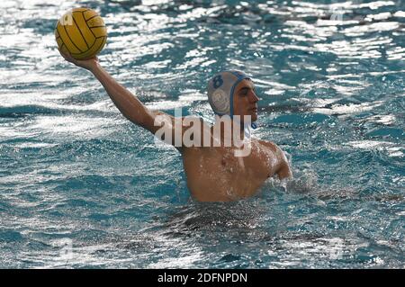 Savona, Italia. 06 dicembre 2020. KUEPPERS Lukas (OSC Potsdam) durante Potsdam vs Mediterrani, LEN Euro Cup Waterpolo match a savona, Italia, Dicembre 06 2020 Credit: Independent Photo Agency/Alamy Live News Foto Stock