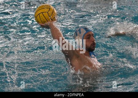 Savona, Italia. 06 dicembre 2020. SCHULZ Hannes (OSC Potsdam) durante Potsdam vs Mediterrani, LEN Euro Cup Waterpolo match a savona, Italia, dicembre 06 2020 Credit: Independent Photo Agency/Alamy Live News Foto Stock