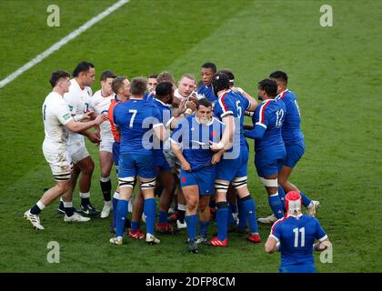 Twickenham, Londra, Regno Unito. 6 Dicembre 2020. 6 dicembre 2020; Twickenham, Londra, Inghilterra; International Rugby, Autumn Nations Cup, Inghilterra contro Francia; Sam Underhill of England si oppone alla Francia Players Credit: Action Plus Sports Images/Alamy Live News Foto Stock