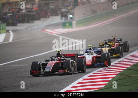 04 Ilott Callum (gbr), uni-Virtuosi, Dallara F2 2018, in azione durante il 12° round del Campionato FIA Formula 2 2020 dal 4 al 6 dicembre 2020 sul circuito Internazionale del Bahrain, a Sakhir, Bahrain - Foto Antonin Vincent / DPPI / LM Foto Stock