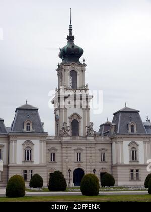 Festetics Palace, Keszthely (situato sulla riva occidentale del Lago Balaton), Zala contea, Ungheria, Magyarország, Europa Foto Stock