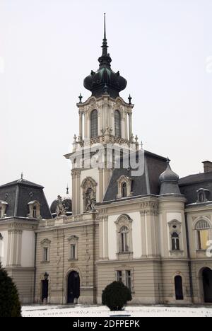 Festetics Palace, Keszthely (situato sulla riva occidentale del Lago Balaton), Zala contea, Ungheria, Magyarország, Europa Foto Stock