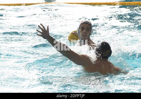 Savona, Italia. 6 Dicembre 2020. Savona, Italia, Zanelli pool, 06 dicembre 2020, Andrea Urbinati (Savona) durante Rari Nantes Savona vs Radnicki - LEN Euro Cup Waterpolo Match Credit: Danilo Vigo/LPS/ZUMA Wire/Alamy Live News Foto Stock