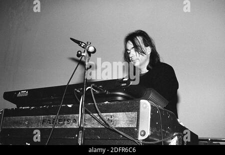 Il tastierista Andrew Todd ha suonato con i brividi al Bowen West Theatre di Bedford, Regno Unito, il 3 marzo 1990. Foto Stock