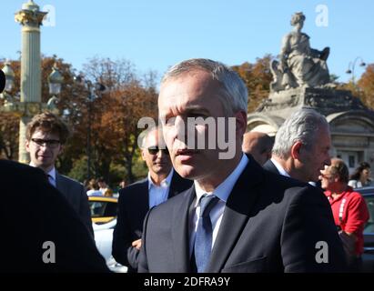 Ministre de l'ecologie Francois de Rugy a l'inauguration d'un centre d'essais de veyules electriques, a l'occasione du Salon de l'Automobile sur la Place de la Concorde a Parigi, Francia, il 4 ottobre 2018. Foto di Somer/ABACAPRESS.COM Foto Stock