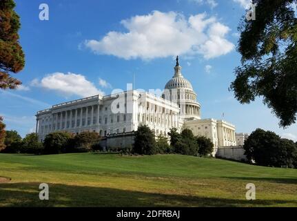 La facciata nord-occidentale del Campidoglio degli Stati Uniti, con l'ala del Senato, su Capitol Hill a Washington DC, USA. Foto Stock