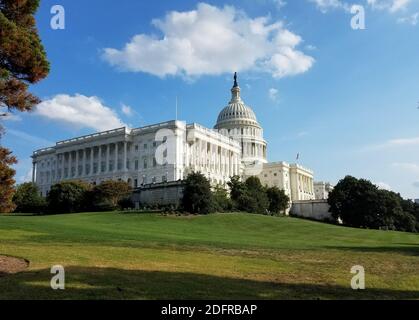 La facciata nord-occidentale del Campidoglio degli Stati Uniti, con l'ala del Senato, su Capitol Hill a Washington DC, USA. Foto Stock