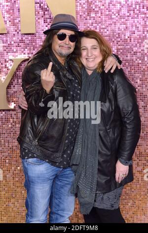 Phil Campbell e sua moglie frequentano la prima mondiale della Rhapsody boema alla Wembley Arena di Londra, Inghilterra, il 23 ottobre 2018. Foto di Aurore Marechal/ABACAPRESS.COM Foto Stock