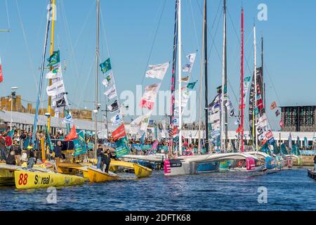 Atmosfera sul porto di St Malo prima della partenza della Route du Rhum 2018, il 3 novembre 2018. Foto di Arnaud Masson/ABACAPRESS.COM Foto Stock