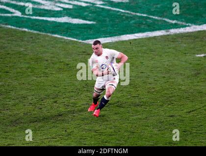 Twickenham, Londra, Regno Unito. 6 Dicembre 2020. International Rugby, Autumn Nations Cup, England Versus France; ben Earl of England Credit: Action Plus Sports/Alamy Live News Foto Stock