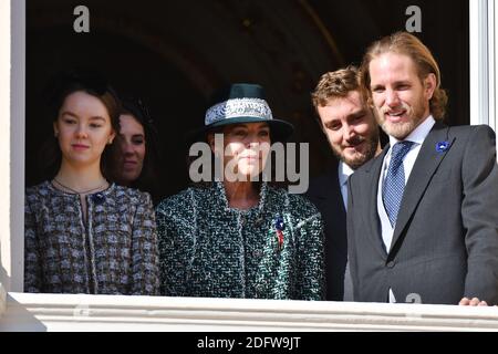 Alexandra di Hanovre, la principessa Caroline de Hanovre, Sacha Casiraghi, Pierre Casiraghi e Andrea Casiraghi sul balcone del Palazzo del Principe, dopo le celebrazioni della Giornata Nazionale del Principato di Monaco, il 19 novembre 2018. Foto di Laurent Zabulon/ABACAPRESS.COM Foto Stock