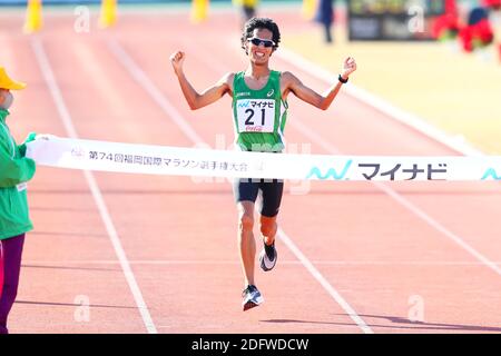 Fukuoka, Giappone. 6 Dicembre 2020. Natsuki Terada Marathon : 2020 Fukuoka International Marathon Start & Goal Heiwadai Athletic Stadium a Fukuoka, Giappone . Credit: Naoki Nishimura/AFLO SPORT/Alamy Live News Foto Stock