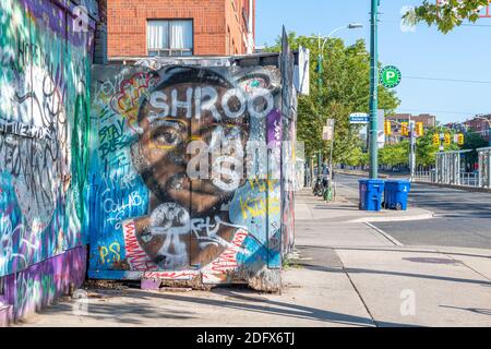 Graffiti nelle mura di Chinatown a Toronto, Canada Foto Stock