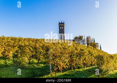 Italia Veneto - Credazzo - Farra di Soligo - Prealpi Trevigiane - Chiesa di San Lorenzo Foto Stock