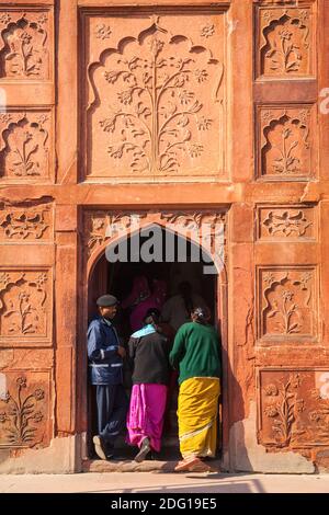 India, Delhi, Vecchia Delhi, Forte Rosso, ingresso al museo sul lato di Hathi Pol (porta degli elefanti) Foto Stock