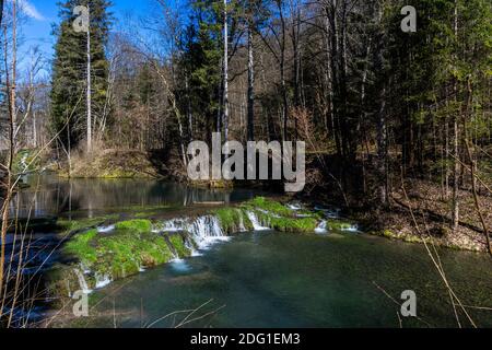 Hasenbach bei der Wimsener Höhle, Hayingen Foto Stock