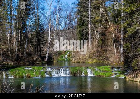 Hasenbach bei der Wimsener Höhle, Hayingen Foto Stock