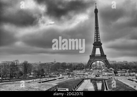 Parigi. Splendida vista sulla Torre Eiffel. La Tour Eiffel in inverno Foto Stock