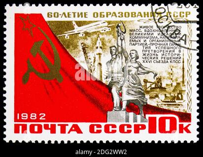 MOSCA, RUSSIA - 10 NOVEMBRE 2018: Un francobollo stampato in URSS (Russia) mostra all-Union Stamp Exhibition, 60° anniversario della serie URSS, circa 1982 Foto Stock