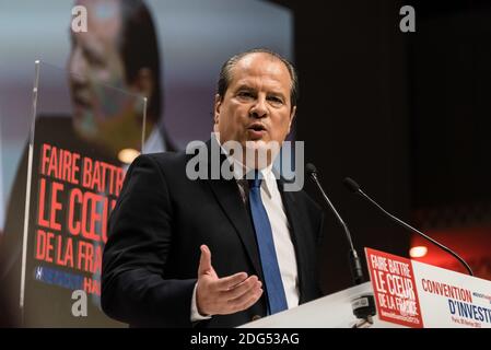 Jean-Christophe Cambadelis, primo segretario del Partito socialista, in occasione dell'inaugurazione di Benoit Hamon alle elezioni presidenziali francesi del 2017 alla Convenzione Nazionale del Partito Socialista (PS) alla Maison de la Mutualité a Parigi, Francia, il 5 febbraio 2017. Foto di Samuel Boivin / ABACAPRESS.COM Foto Stock