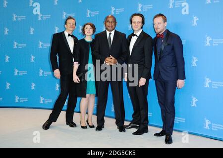 Alexander Scheer, Hannah Steele, Raoul Peck, August Diehl e Stefan Konarske frequentano il Young Karl Marx Photocall durante il Settimo Festival Internazionale del Cinema di Berlino (Berlinale) a Berlino, Germania, il 12 febbraio 2017. Foto di Aurore Marechal/ABACAPRESS.COM Foto Stock