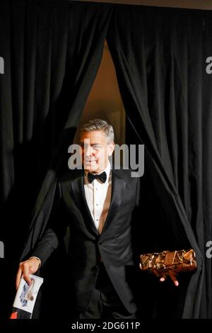 George Clooney durante la 42esima cerimonia annuale dei Cesar Film Awards tenutasi presso la Salle Pleyel di Parigi, Francia, il 24 febbraio 2017. Foto di JMP/ABACAPRESS.COM Foto Stock