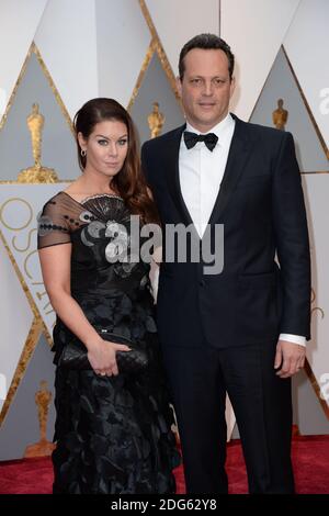 Kyla Weber (L) e l'attore vince Vaughn in arrivo per l'89a cerimonia Oscar (Academy Awards) al Dolby Theatre di Los Angeles, CA, USA, 26 febbraio 2017. Foto di Lionel Hahn/ABACAPRESS.COM Foto Stock