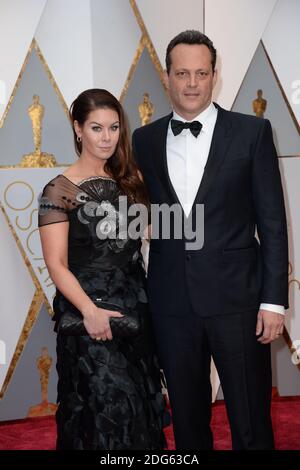 Vince Vaughn e Kyla Weber arrivano per la cerimonia degli 89a Oscar (Academy Awards) al Dolby Theatre di Los Angeles, CA, USA, 26 febbraio 2017. Foto di Lionel Hahn/ABACAPRESS.COM Foto Stock