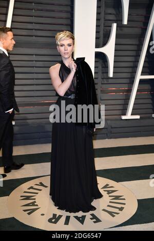 Scarlett Johansson partecipa al Vanity Fair Oscar Party 2017 che celebra l'89° Premio annuale dell'Accademia al Wallis Annenberg Center for the Performing Arts di Los Angeles, CA, USA, il 26 febbraio 2017. Foto di David Niviere/ABACAPRESS.COM Foto Stock