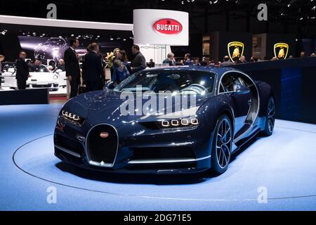 Bugatti Chiron è in mostra durante il 87esimo Salone Internazionale dell'Auto di Ginevra al Palexpo Exhibition Centre di Ginevra, Svizzera, il 08 marzo 2017. Lo spettacolo apre al pubblico dal 9 al 19 marzo. Foto di Loona/ABACAPRESS.COM Foto Stock