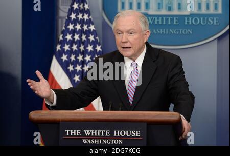 IL procuratore GENERALE STATUNITENSE Jeff Sessions parla durante il Briefing quotidiano alla Casa Bianca a Washington, DC, 27 marzo 2017.Photo di Olivier Douliery/Abaca Foto Stock