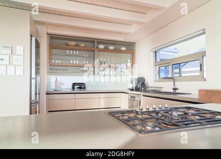 Casa moderna vetrina cucina interna Foto Stock